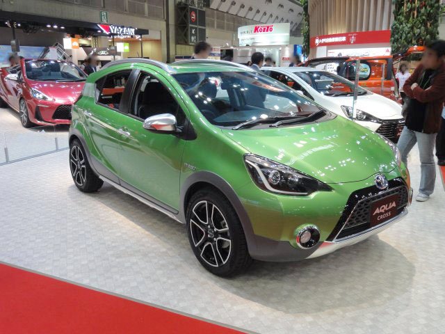 アクア Aqua 旧型 自動車産業ポータル マークラインズ