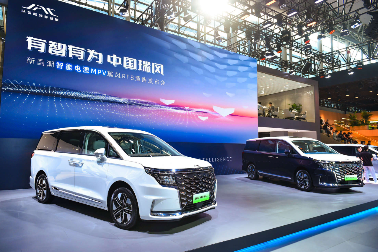China LCV March 2023: CNHTC (+40.9%), JAC (+32%) impress, sales