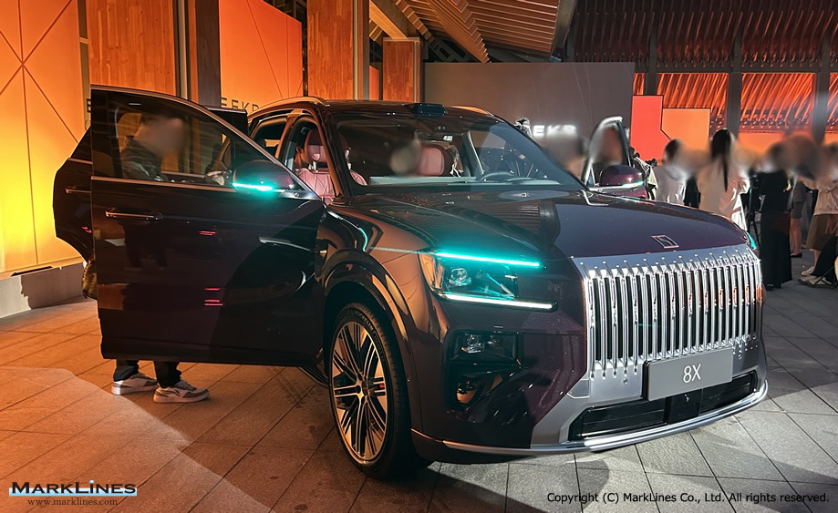 【現地取材】吉利傘下のZeekr、PHVの新型フラッグシップSUV「8X」を発売