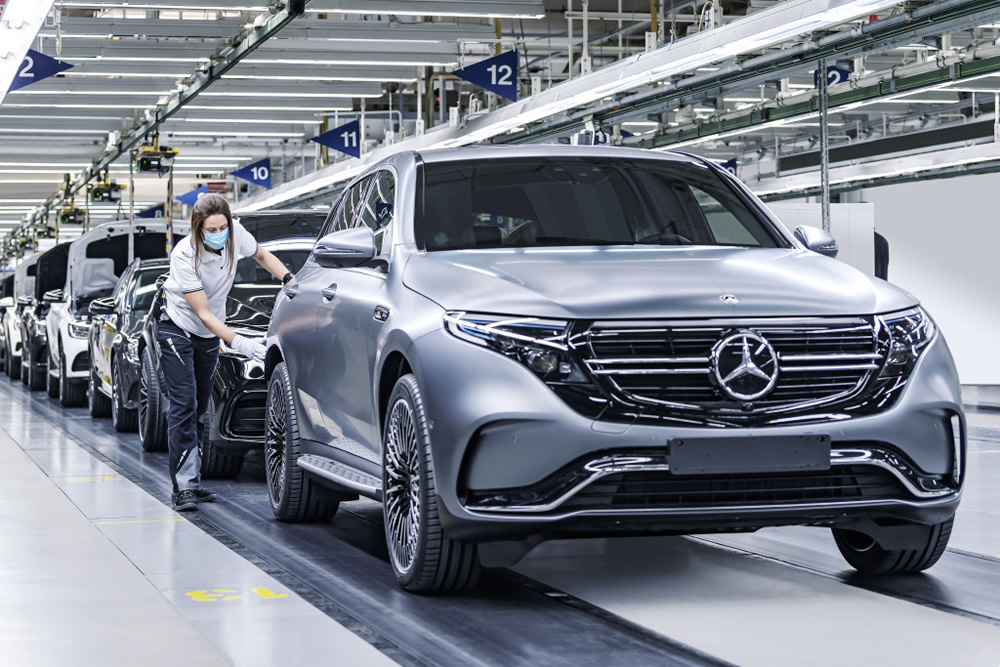 メルセデス ベンツ Ev Eqc 400 4matic に11kwの車載充電器を標準装備 自動車産業ポータル マークラインズ