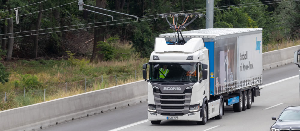 スカニア ハイブリッドトラック R 450 がドイツの架線式電気道路で試験開始 自動車産業ポータル マークラインズ