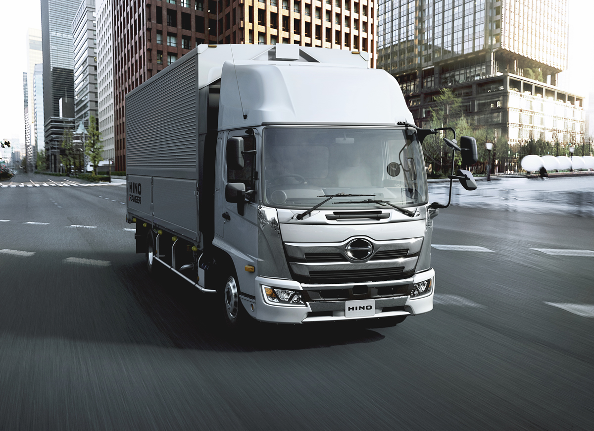 日野 東京モーターショーに新型 プロフィア など5台を出展 自動車産業ポータル マークラインズ 日野 東京モーターショーに新型 プロフィア など5台を出展 自動車産業ポータル マークラインズ
