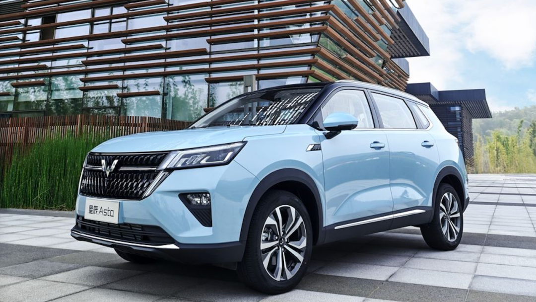 五菱汽車 シルバーエンブレム装着の新型suv 五菱星辰 を9月16日に発売へ 自動車産業ポータル マークラインズ 五菱汽車 シルバーエンブレム装着の新型suv 五菱星辰 を9月16日に発売へ 自動車産業ポータル マークラインズ